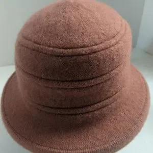Angela & William | Accessories | Gatsby Hat Fuzzy Cloche 0  display picture 3